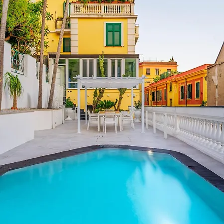 Casa & Piscina Nel Centro Di Amalfi Coast Apartamento *